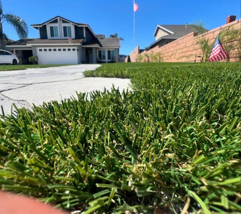 Lake Elsinore Artificial Grass & Pavers Install & Cleaning Services